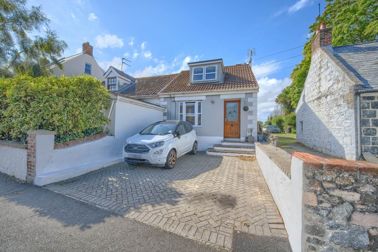 Les Hirondelles, Couture Road, St Peter Port