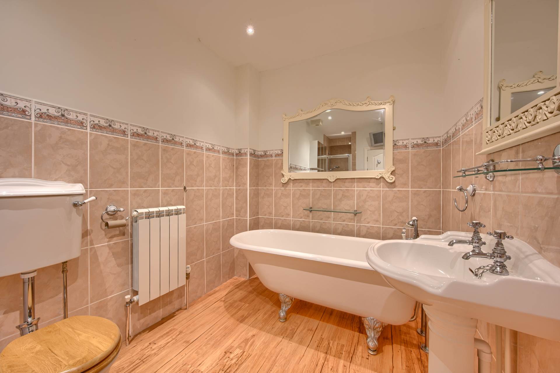 2 Les Grandes Maisons, Morley, Fort Road photo 16