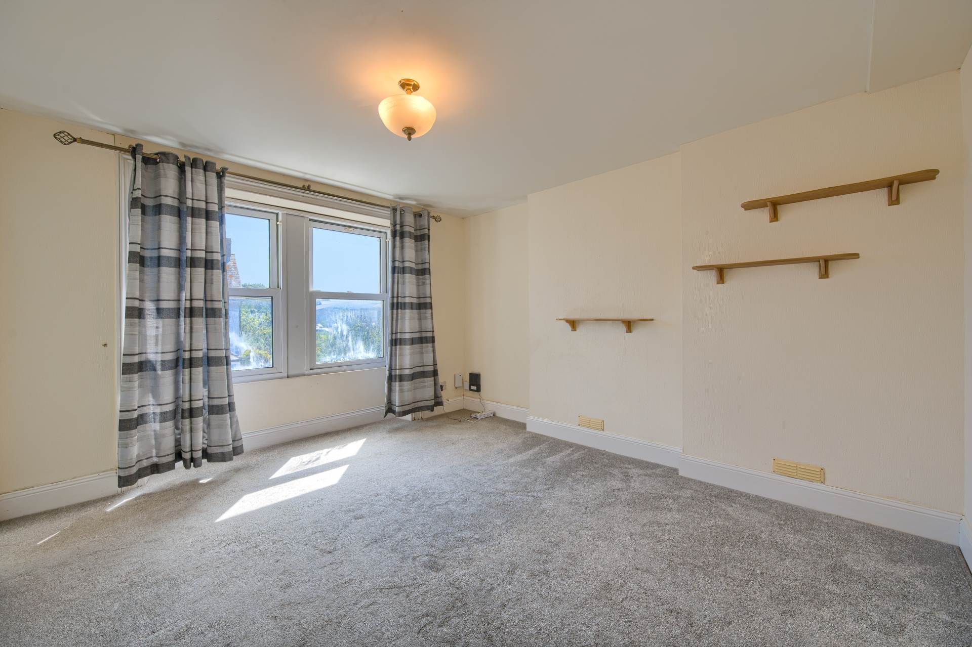 2 Le Marron Flats, Route Des Coutanchez, St Peter Port photo 5