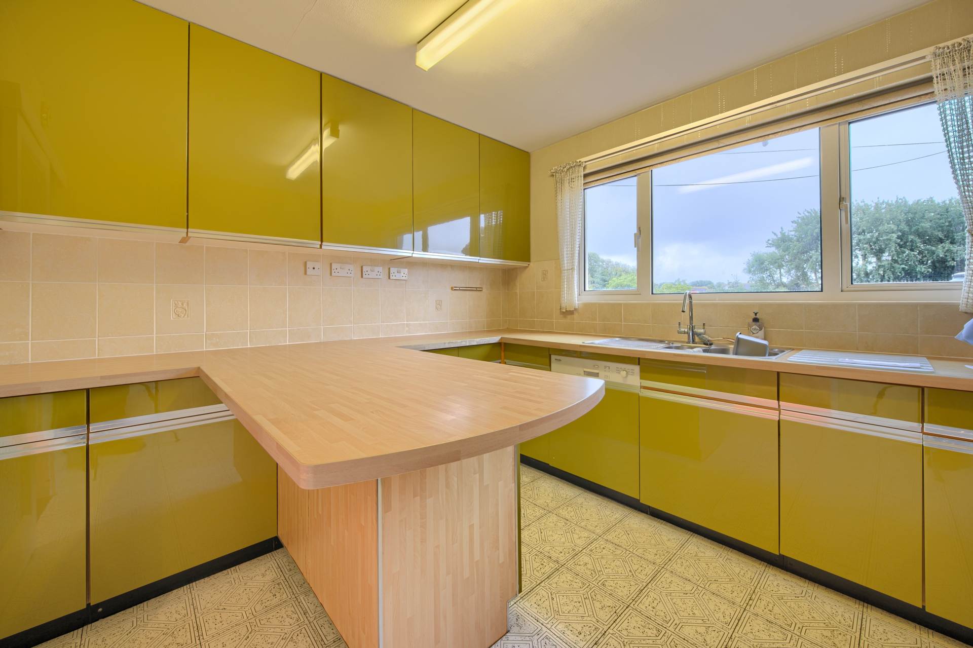 Beverwijk, Les Salines Road, St Sampson photo 12