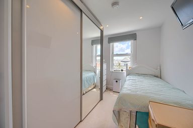 Apt 8, Braye Gardens, Rue Du Tertre, Vale photo 9