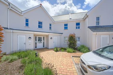 Apt 8, Braye Gardens, Rue Du Tertre, Vale photo 11