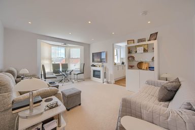 Apt 8, Braye Gardens, Rue Du Tertre, Vale photo 2