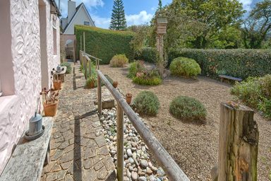 Honeysuckle Cottage, La Rue Des Villets, Forest photo 18