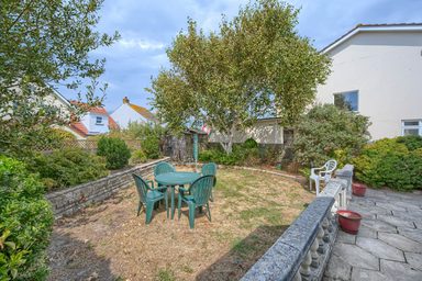 Karina, Rue Des Fleurs, Les Prins, Vale photo 17