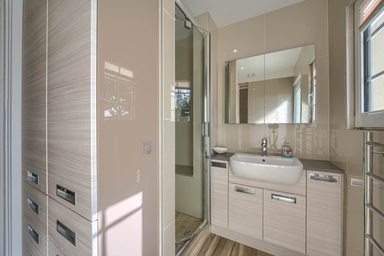 La Mer Brise, Clos Guilmine, Delancey Lane photo 7