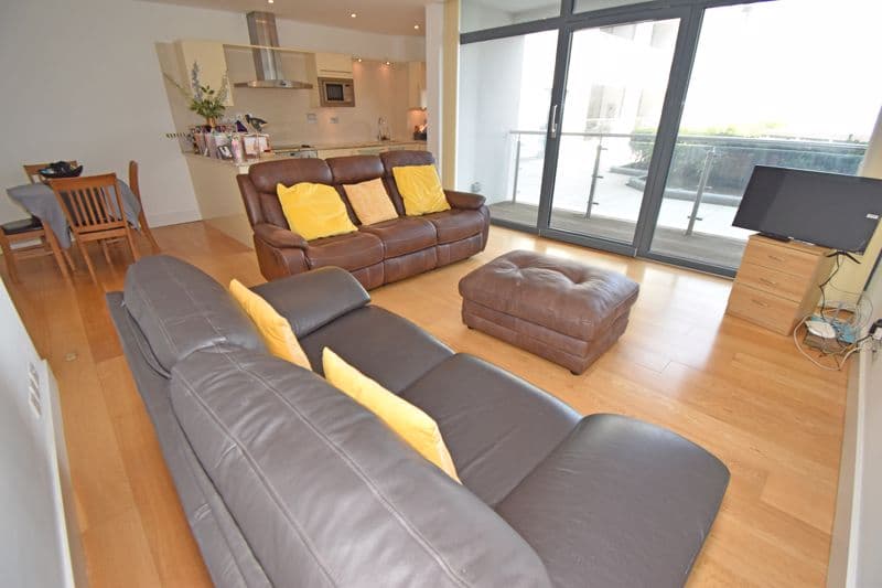 Apartment 22 Vue Du Godfrey, Rue de Vega, Elizabeth Avenue, St Peter Port photo 4