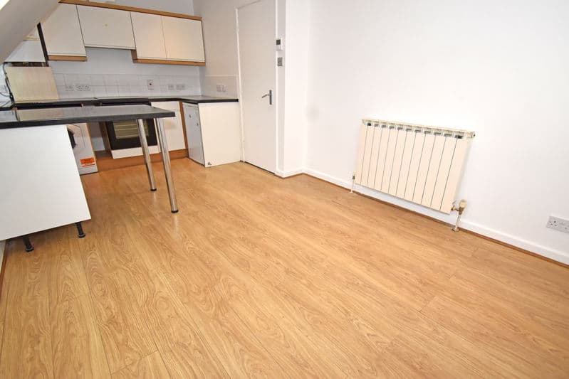 6 Millmount, La Charroterie, St Peter Port photo 7