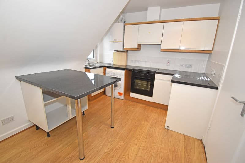 6 Millmount, La Charroterie, St Peter Port photo 3