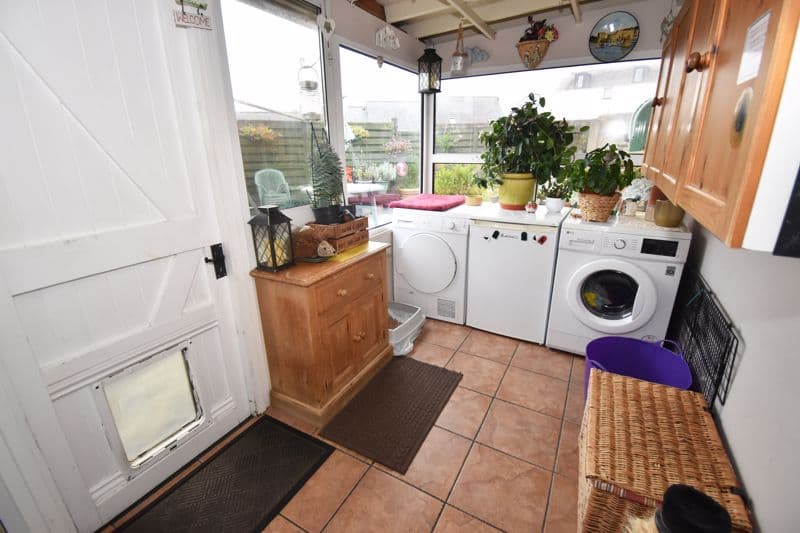 8 Paris Street, St Peter Port photo 16