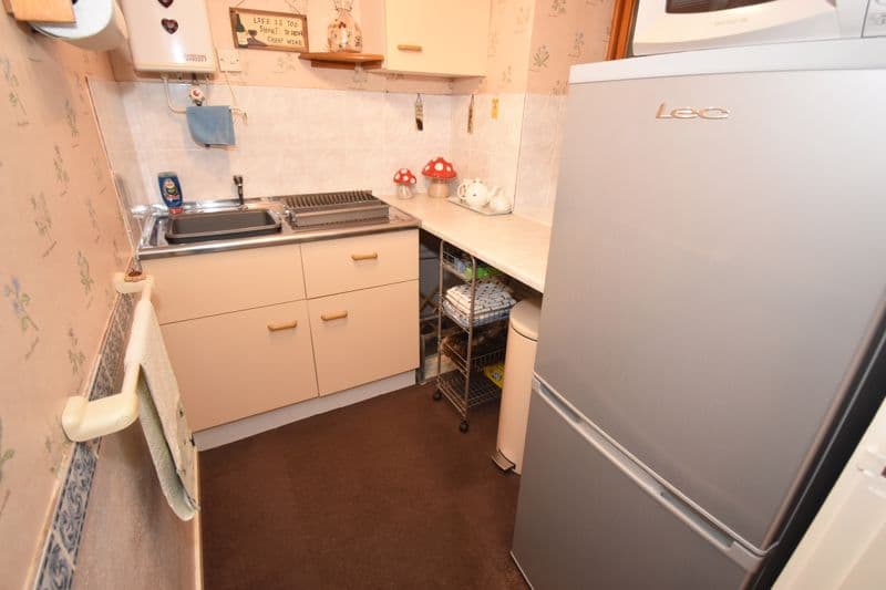 8 Paris Street, St Peter Port photo 6