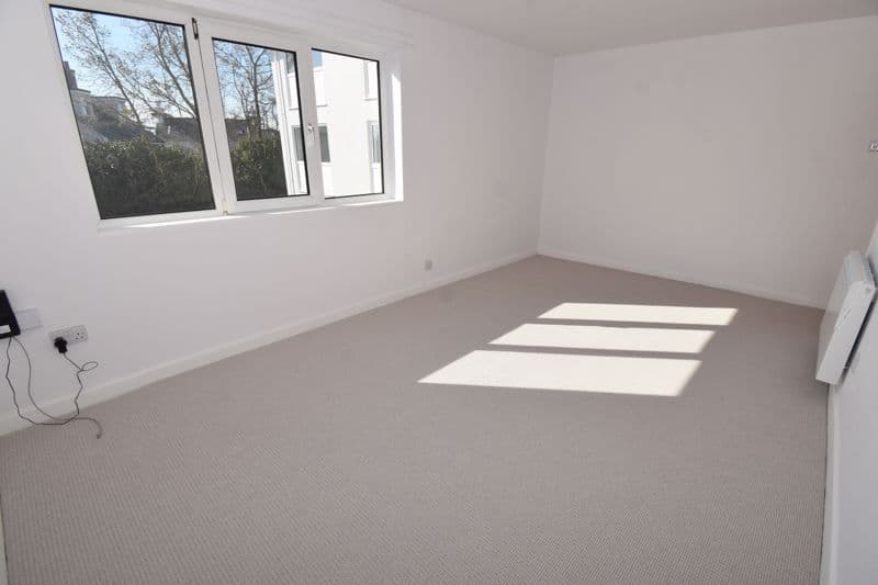 Flat 4, Mont Clare, Sohier Road, Vale photo 7