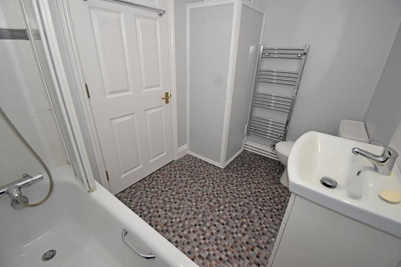 Flat 5, Ringwood, St John's Road, St Peter Port photo 11