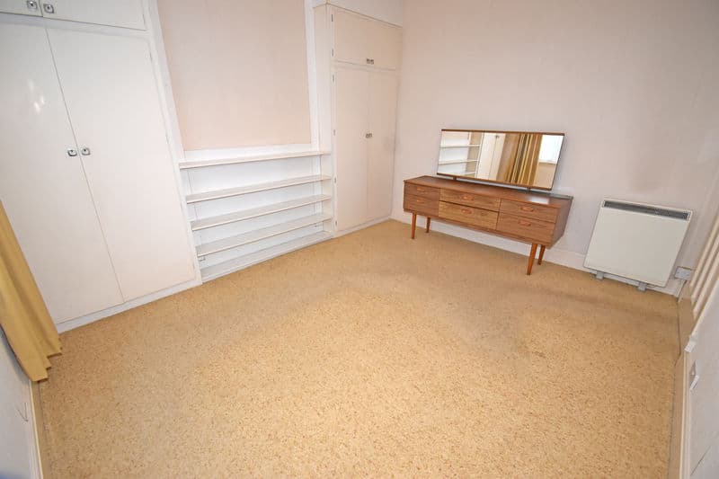 Glenmore, La Neuve Rue, Castel photo 15
