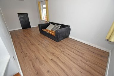 Avalon, Rue Des Francais, Castel photo 11