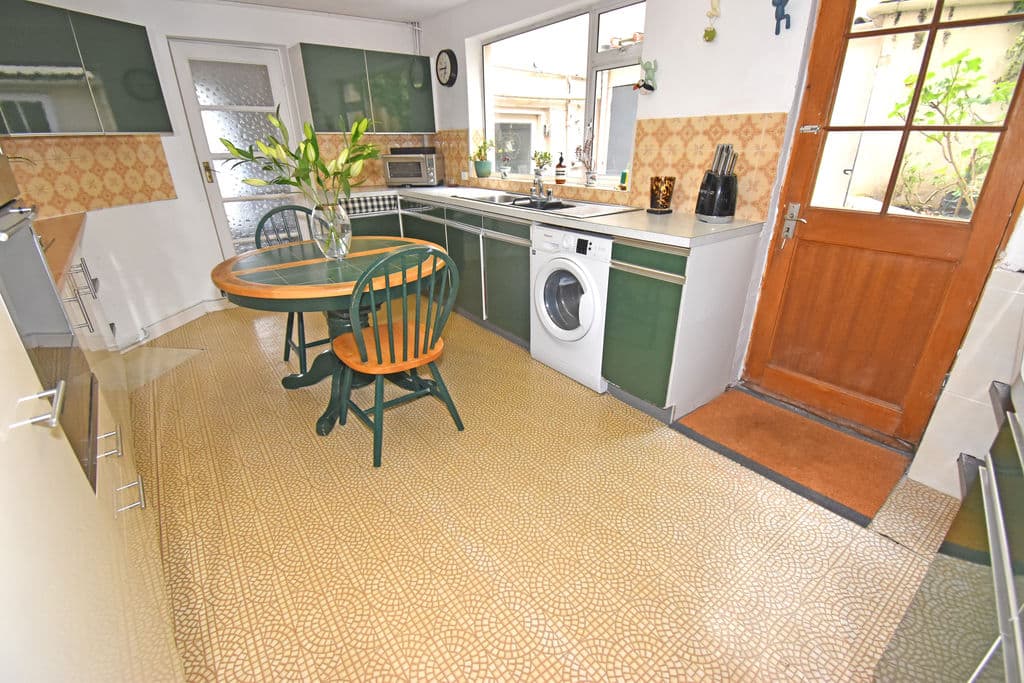 49 Glategny Esplanade, St Peter Port photo 4