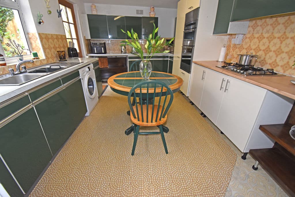 49 Glategny Esplanade, St Peter Port photo 5