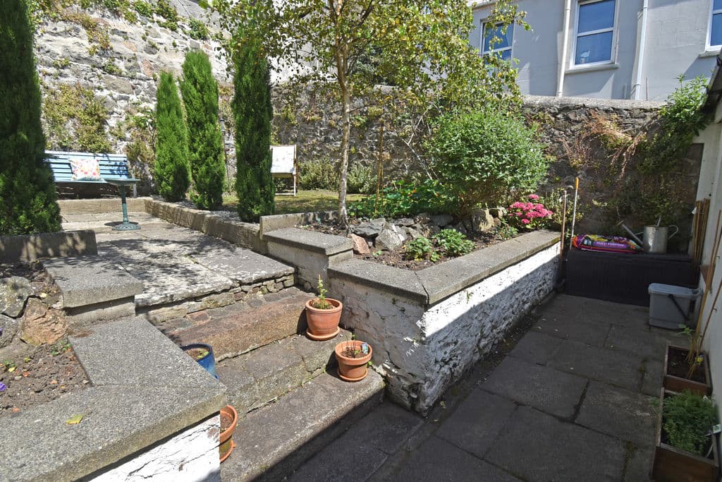 Flat 6, Laverstock Court, Constitution Steps, St Peter Port