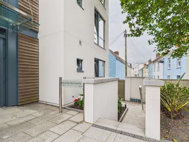 Apartment 13, Vue De Vermerette, Vega Apartments, Elizabeth Avenue, St Peter Port photo 11