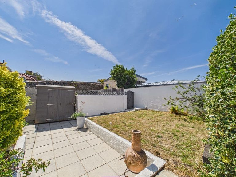 Apt. 3, 45 Hauteville, St Peter Port photo 1