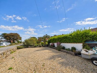 Azura, Grand Fort Road, St Sampson photo 20