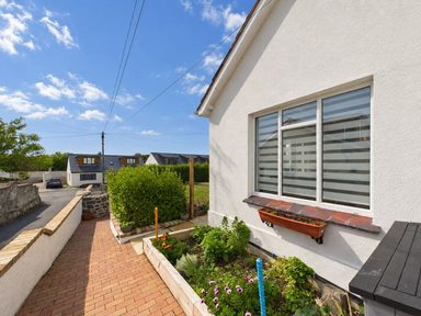 Azura, Grand Fort Road, St Sampson photo 19