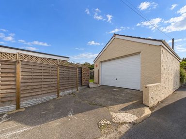 Azura, Grand Fort Road, St Sampson photo 21
