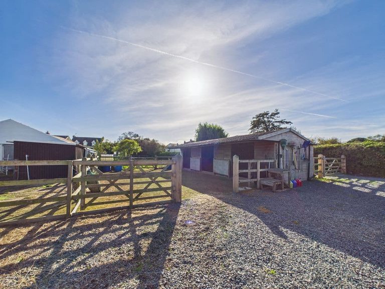 Clifton Cottage, Les Grands Marais, Vale - photo 13 of 18