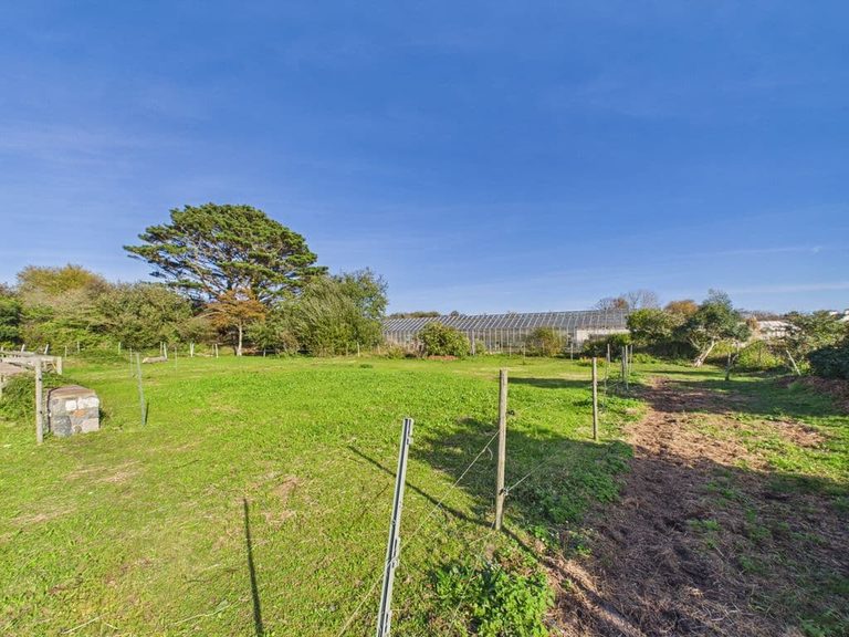 Clifton Cottage, Les Grands Marais, Vale - photo 16 of 18