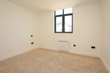 Apartment 8, Ebenezer Church photo 2