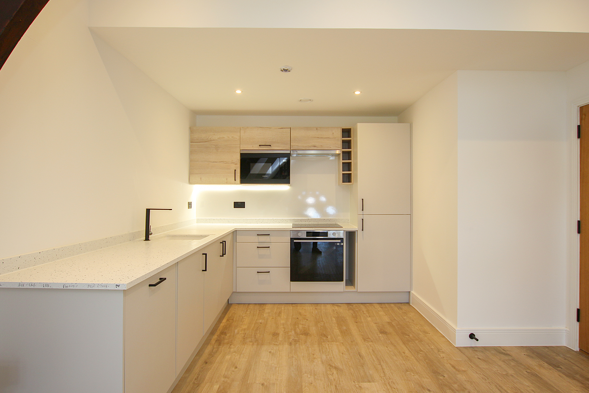 Apartment 15, Ebenezer Church photo 3