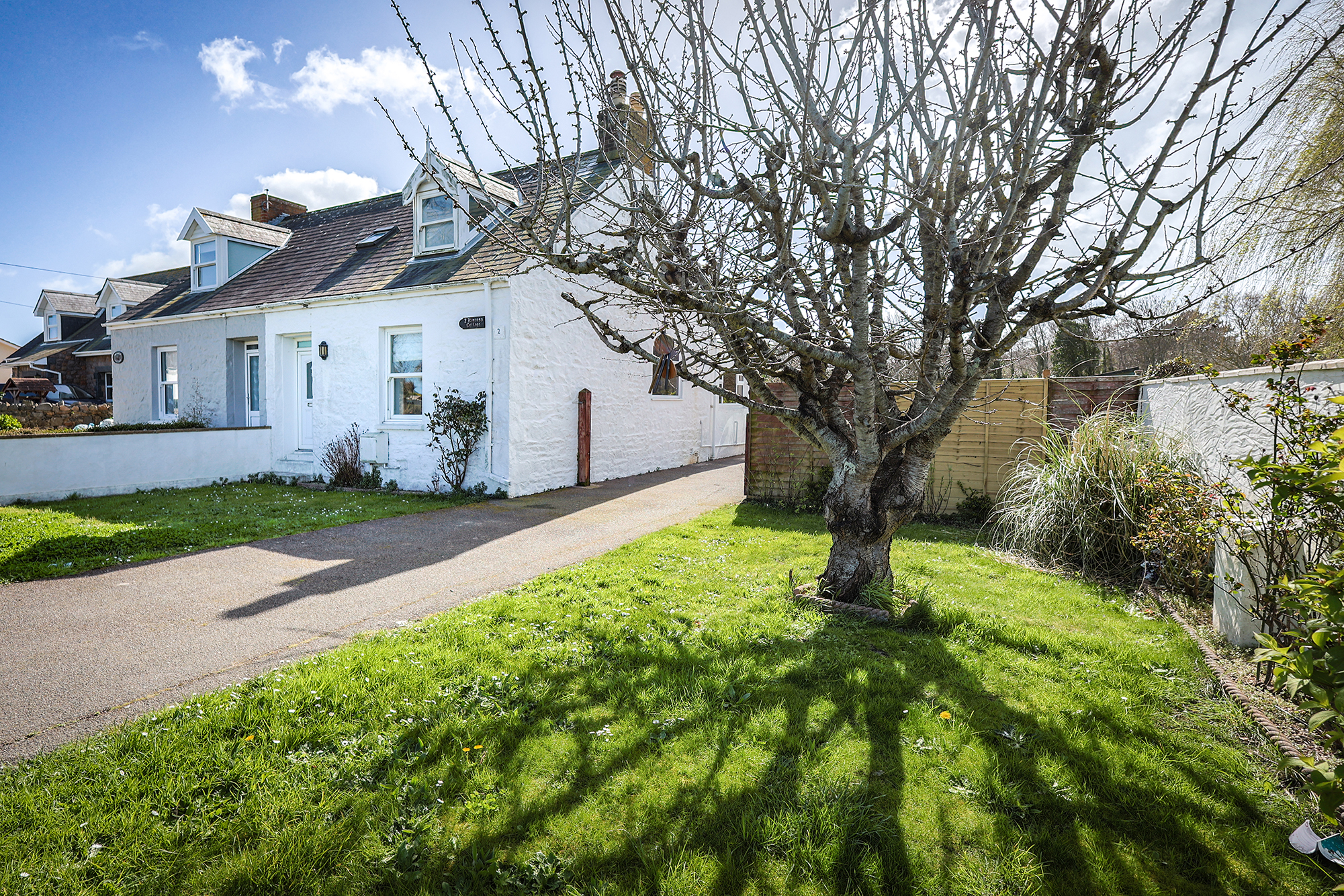 2 Kinross Cottages photo 18