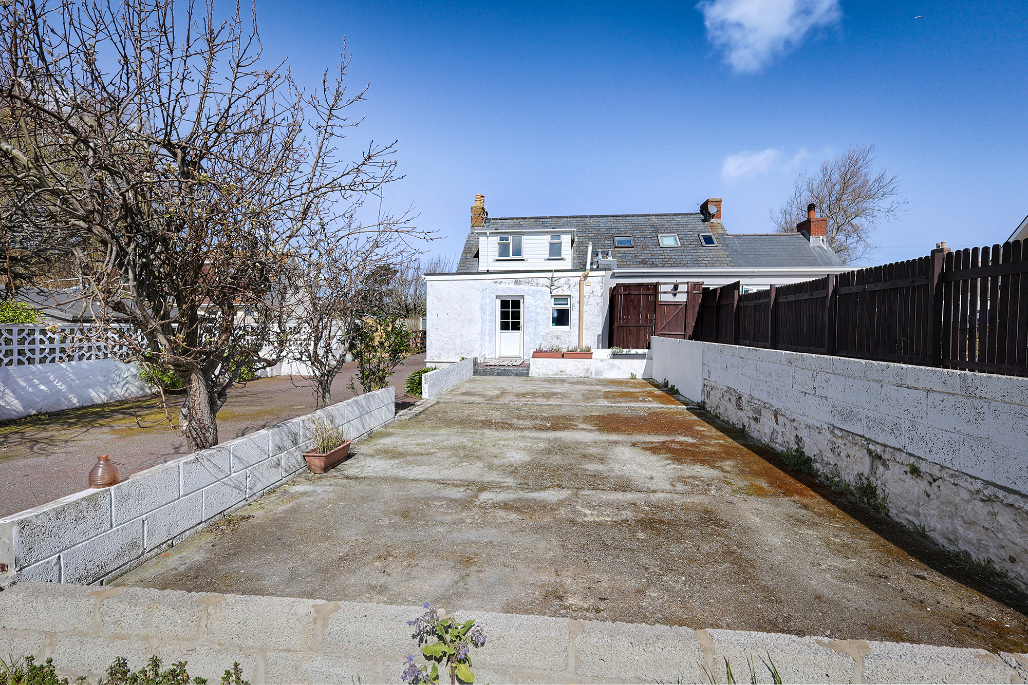 2 Kinross Cottages photo 16