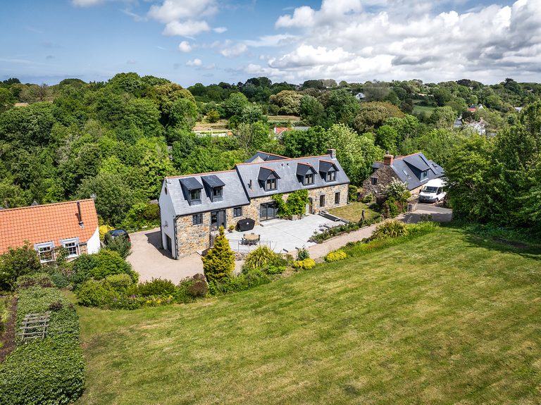 Les Niaux Cottage
