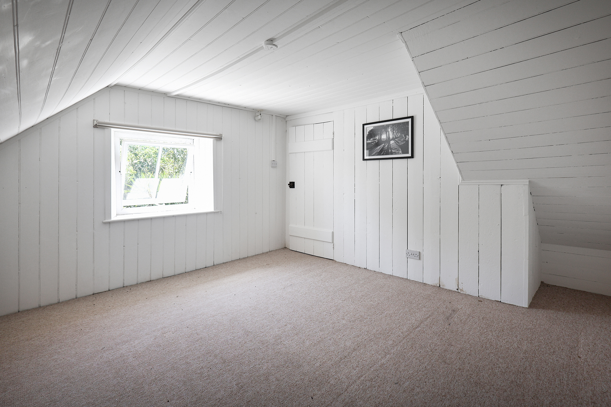 Holly Lodge photo 12