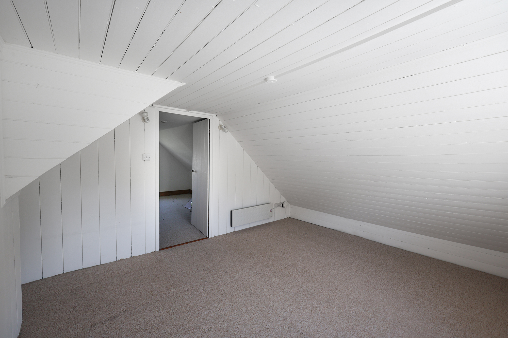 Holly Lodge photo 11
