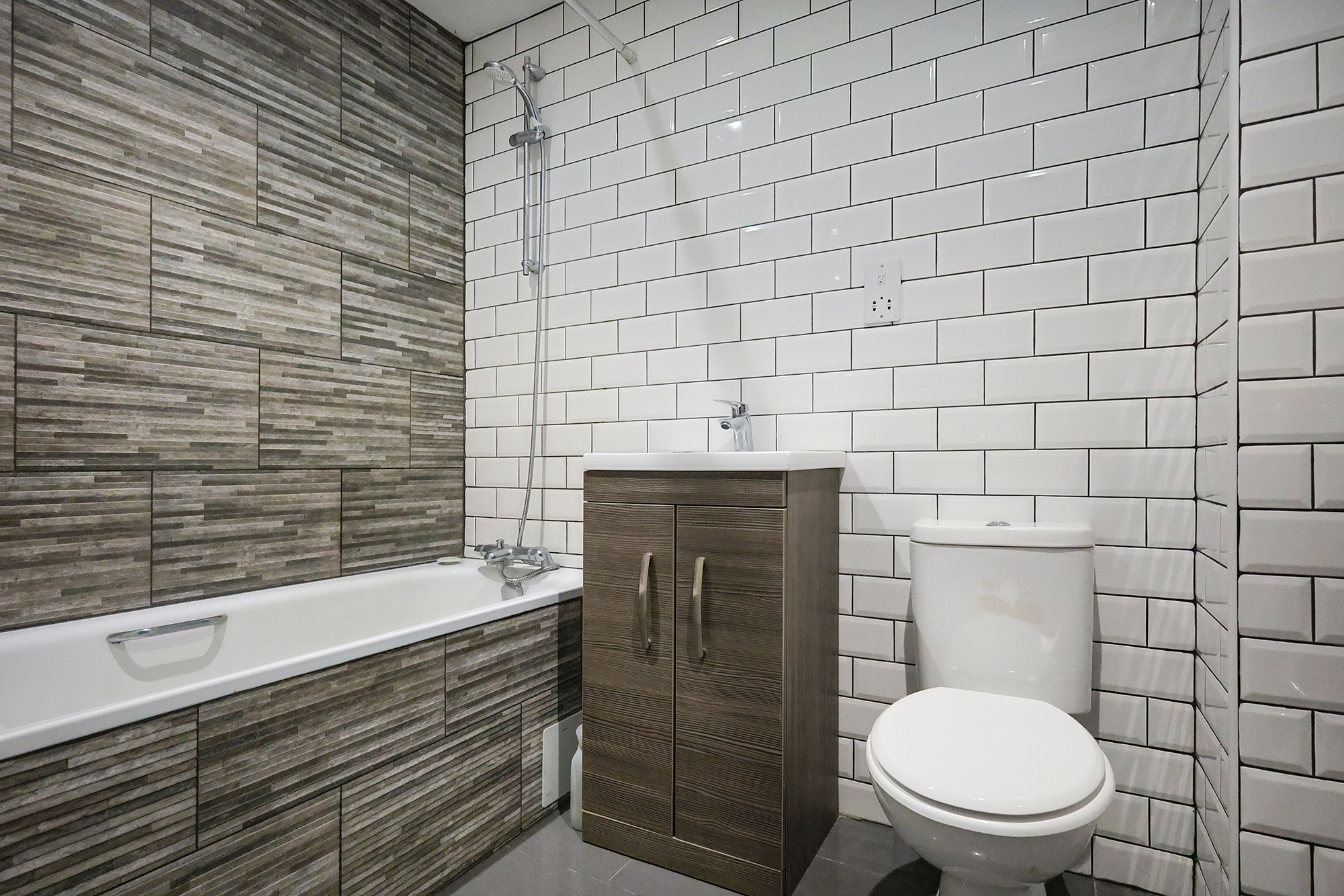 Flat 4, 21, Victoria Road photo 8
