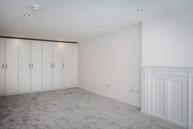 Flat 5, 42-46 High Street photo 3