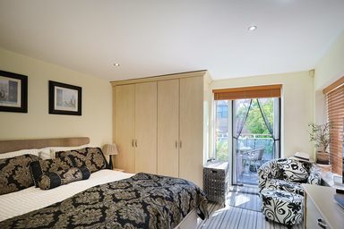 Flat 2, Farnborough House photo 5