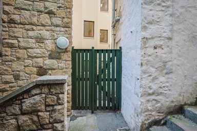 Basement Flat photo 8