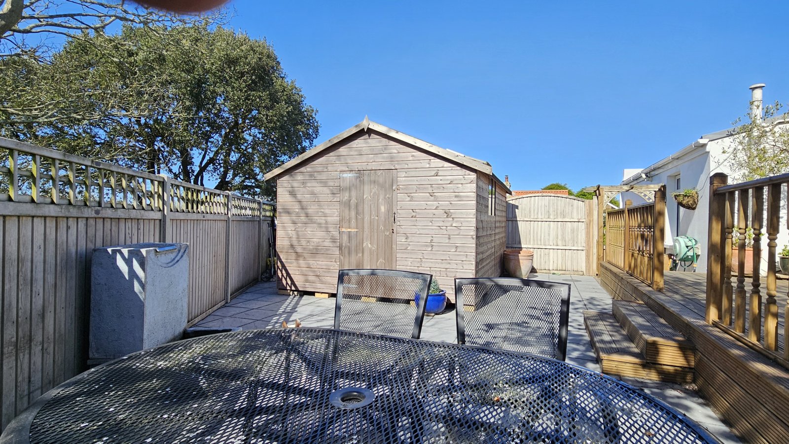 Netherfield photo 31
