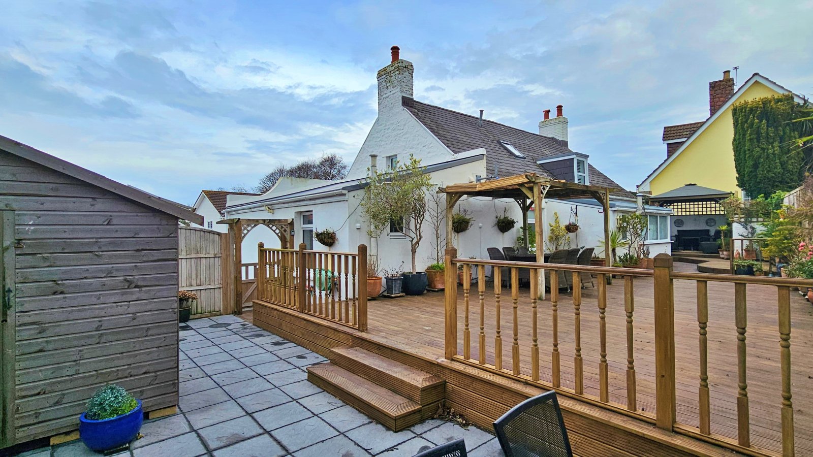 Netherfield photo 25