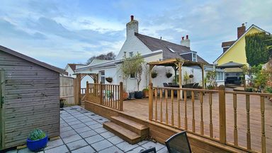 Netherfield photo 25