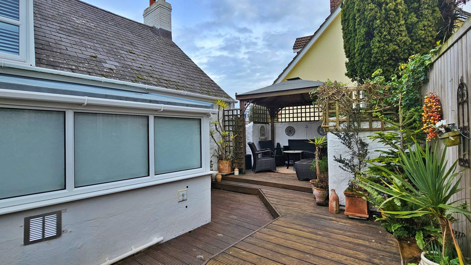Netherfield photo 22