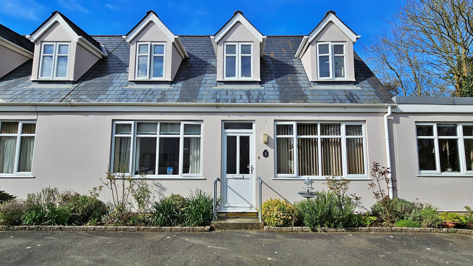 3 Catharina Court