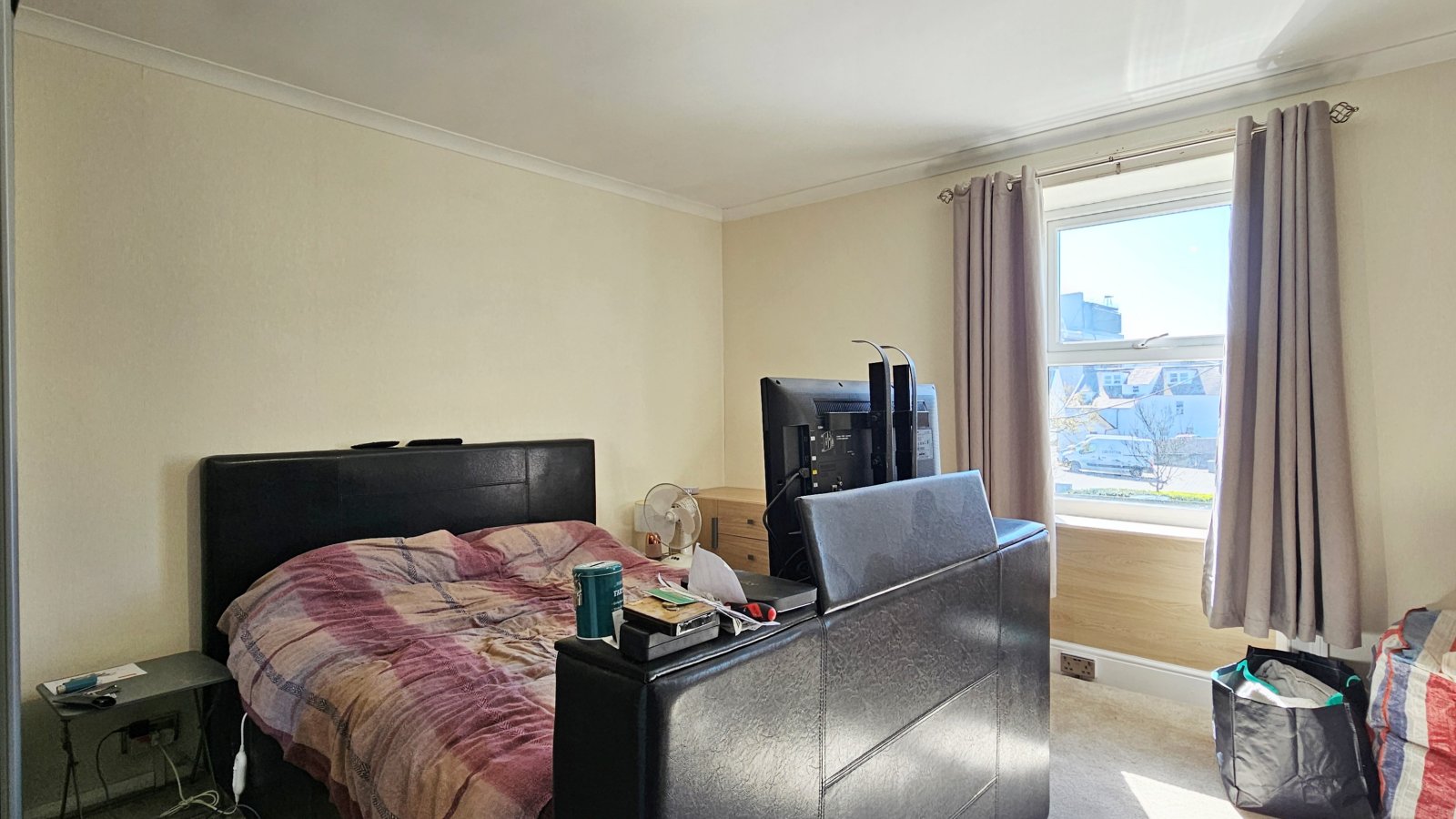 Dronfield photo 13
