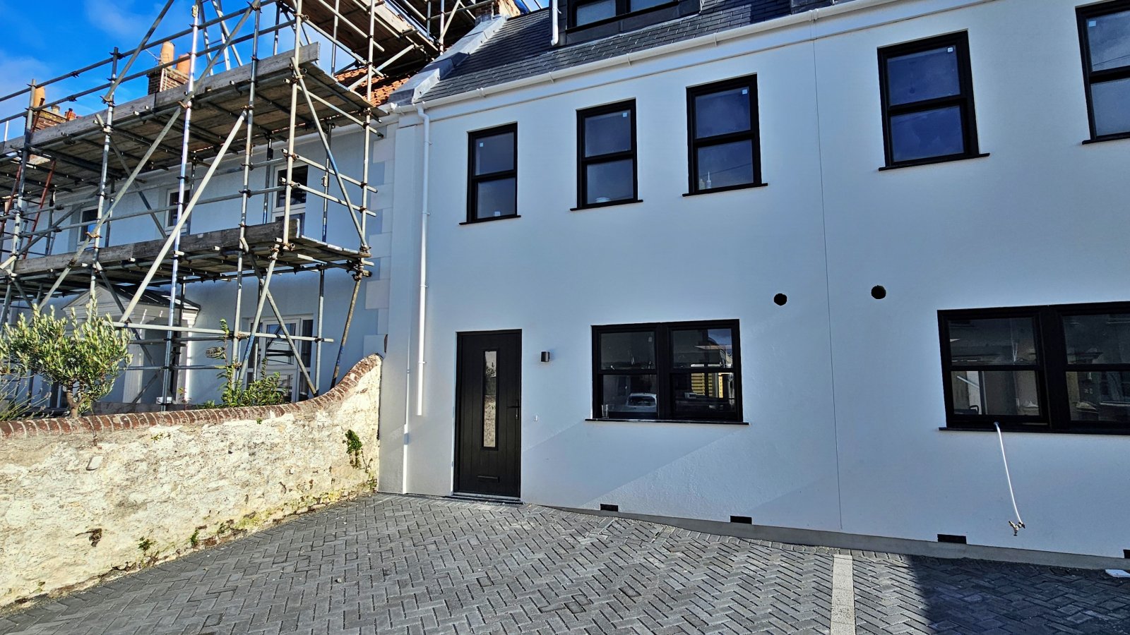 La Rochelle Development
