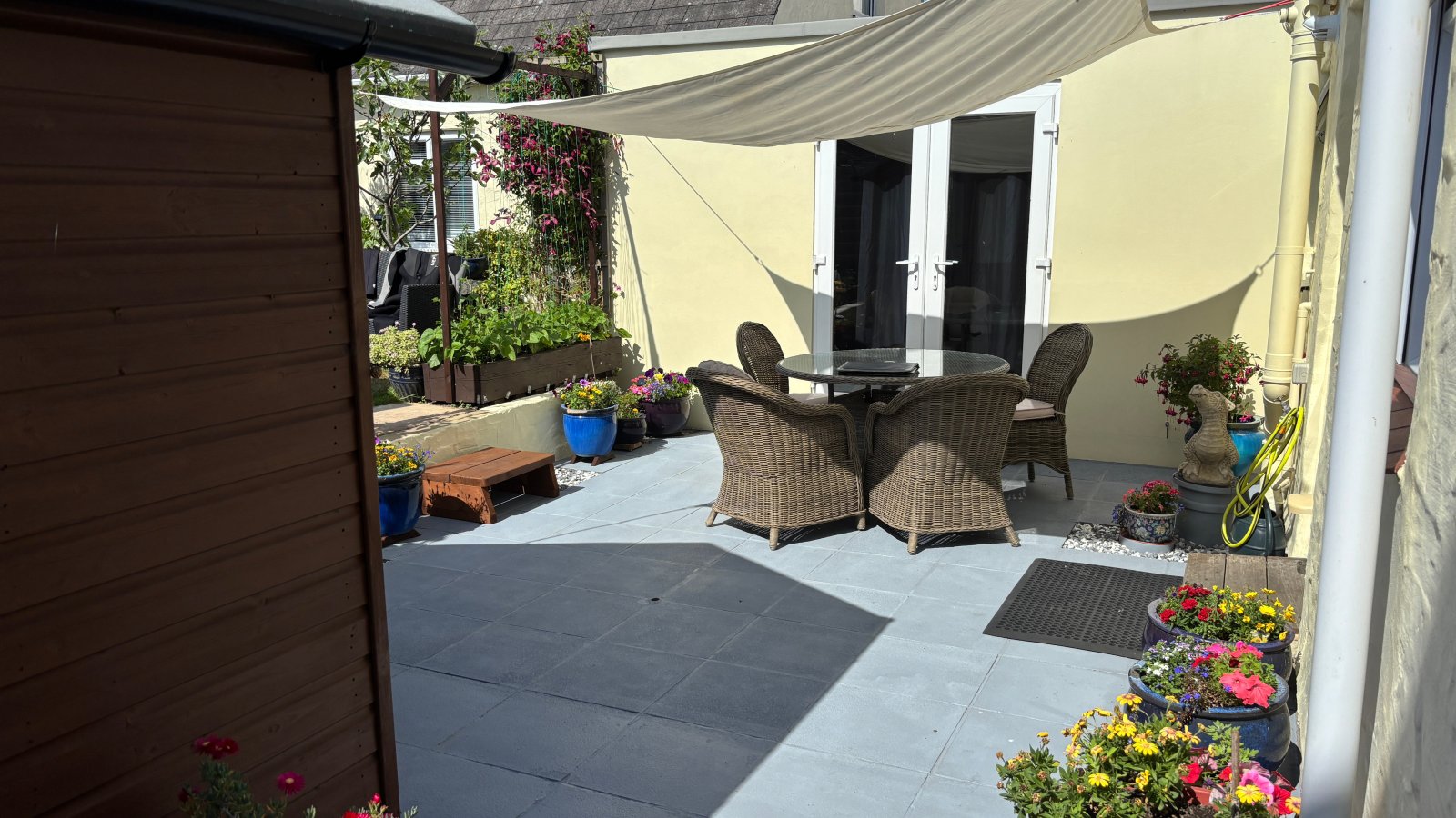 La Neuve Chaumiere & The Wing photo 44