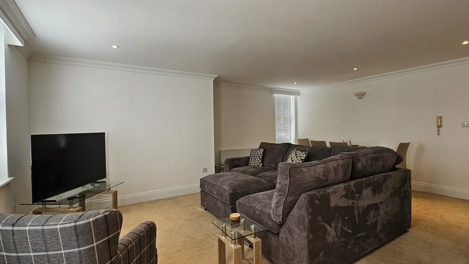 Pavilion House photo 6