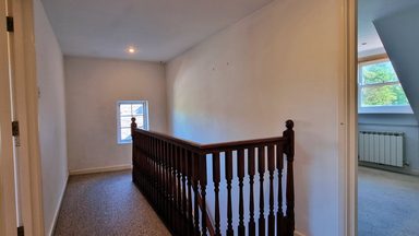 18c, Mount Row photo 2